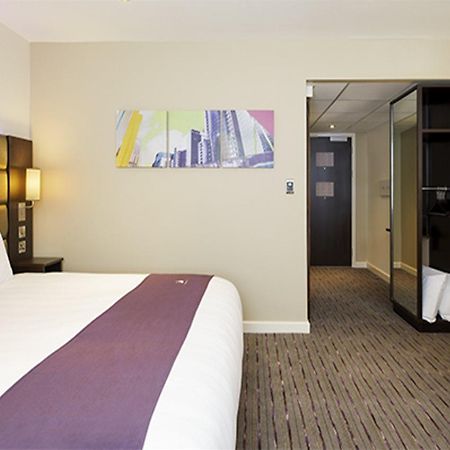 Premier Inn Poole North المظهر الخارجي الصورة